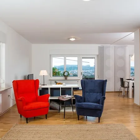 Perfect View - Quiet And Family Friendly